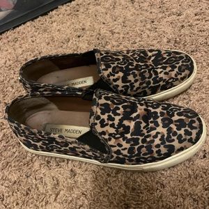 Steve Madden leopard flats